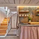Apple Tree House Chalet *