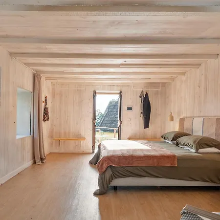 Apple Tree House *