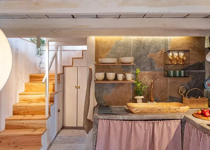 Apple Tree House Шале