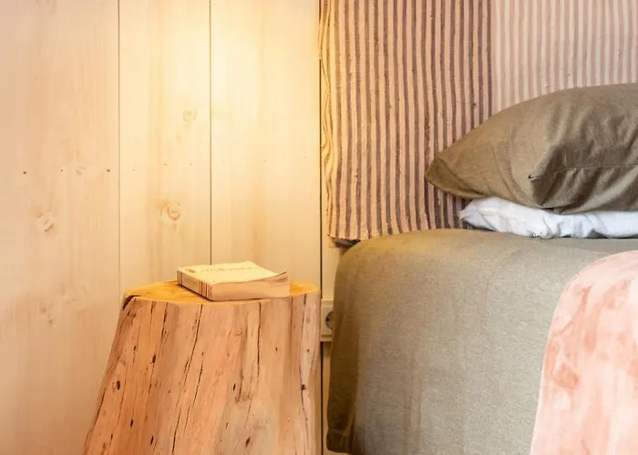 Chalet Apple Tree House