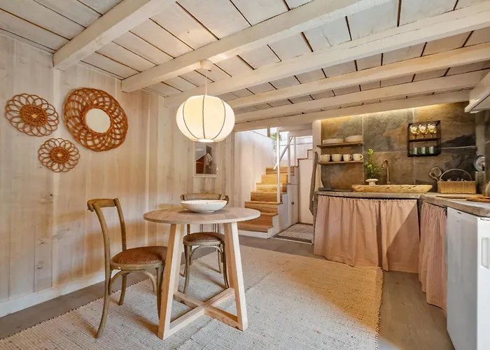 Apple Tree House Chalet